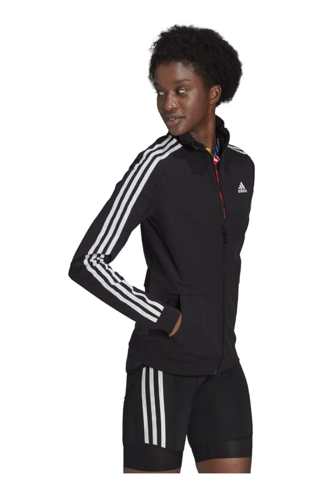 كيف تغيّر الرياضة حياتك: دليل متكامل لاختيار الملابس الرياضية المثالية من ترينديول